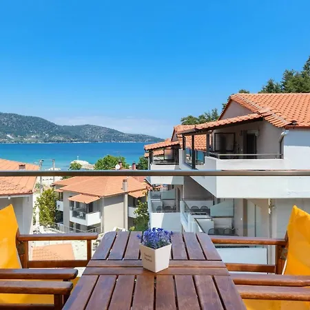 Zoe's Sea View Apartman *