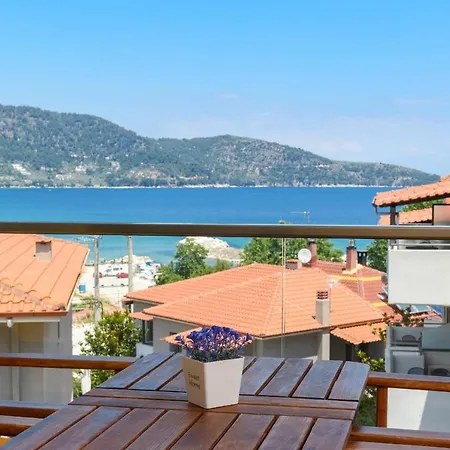 Zoe's Sea View 公寓 *